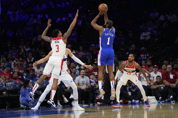 汤爹:哈登的后撤步三分改变了NBA 张伯伦和奥尼尔也是