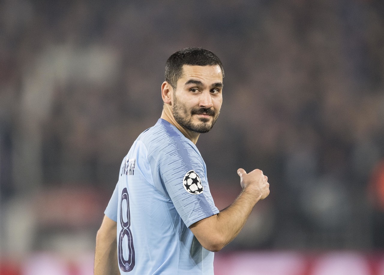 世体:巴萨对签京多安非常乐观,他们希望今天就能完成这笔签约