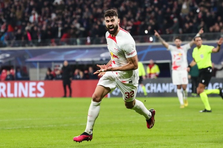 罗马诺:曼城7500万欧报价格瓦迪奥尔被拒,已安排新一轮谈判