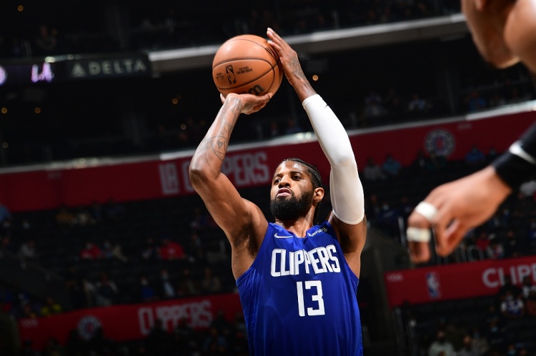 为什么年轻人拿乔治当偶像？阿里纳斯：打球丝滑 以前麦迪也这样