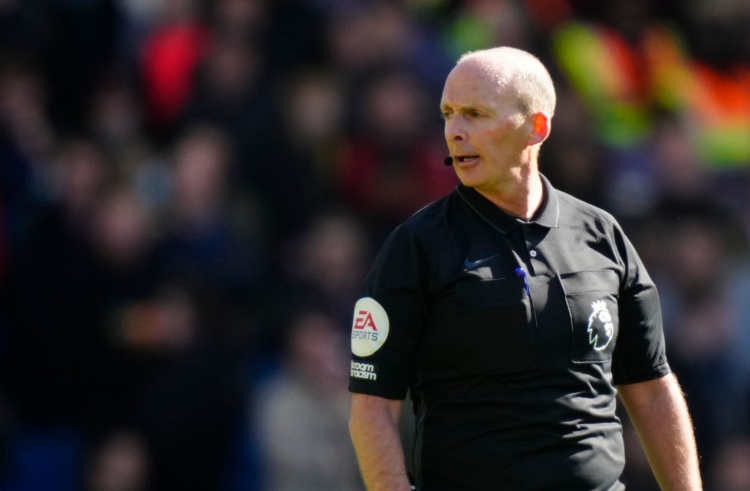 迪恩&默森争论红军VAR误判:你不能改变规则vs你直接吹停就行