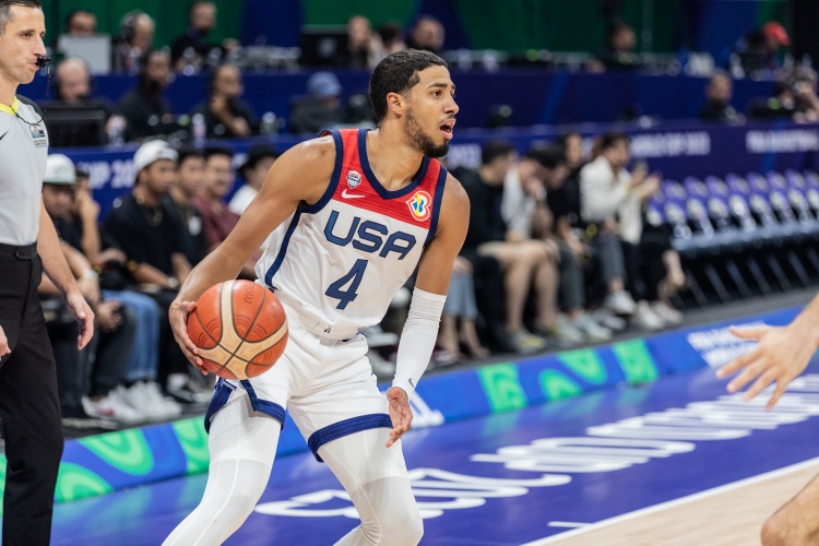 哈利伯顿:NBA就是打挡拆 欧洲球队打无球比我们要好