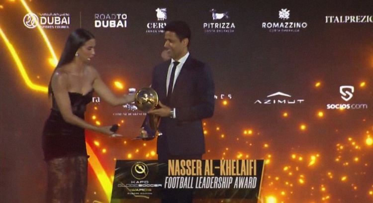 官方：巴黎*纳赛尔当选环足奖最佳足球领导者