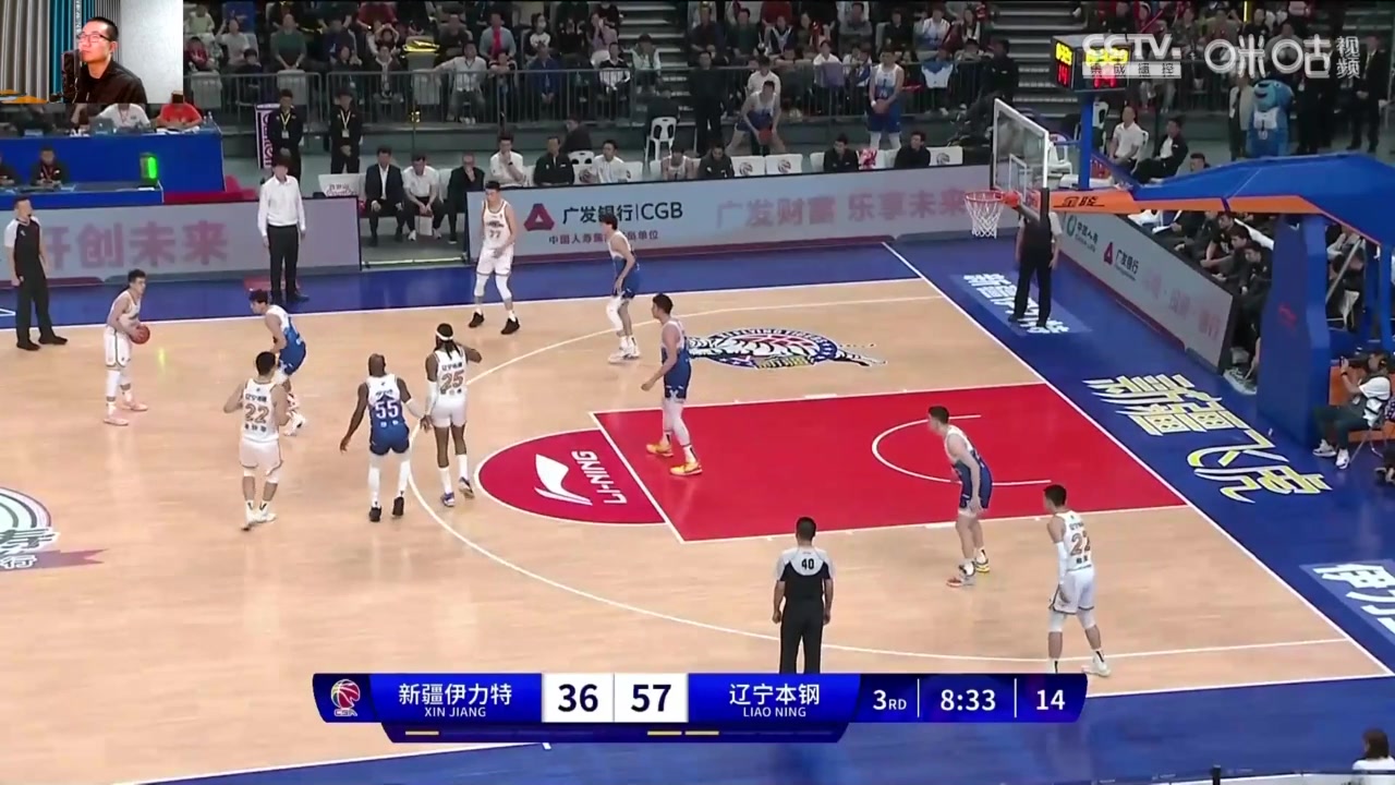 翻车了！赵继伟秀操作想要背后妙传，结果五大囧失误
