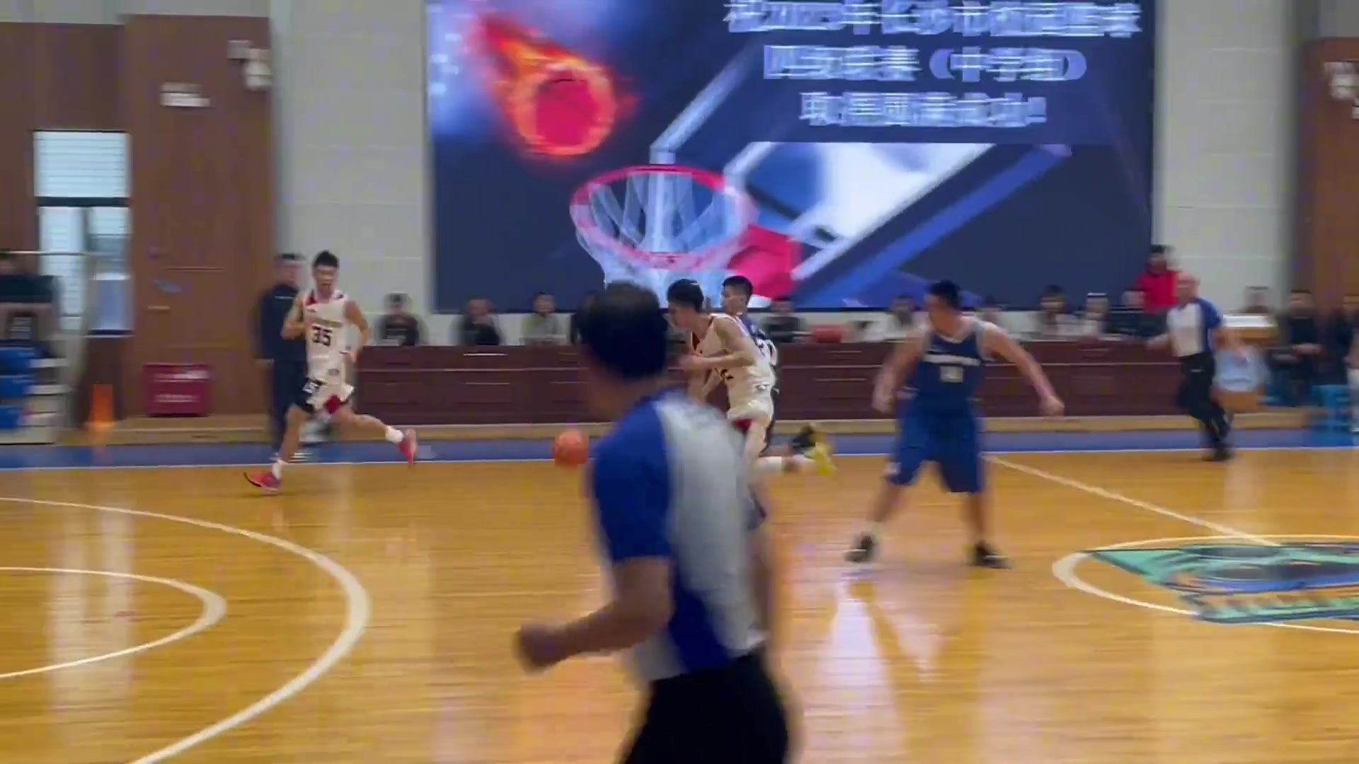 好好好，现在中学生这么打球的是吧