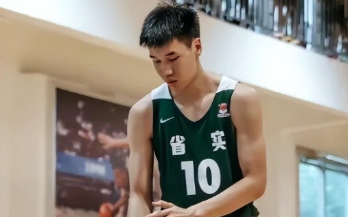 媒体人：广东青年队球员彭士峻受邀参加阿迪达斯欧洲篮球训练营