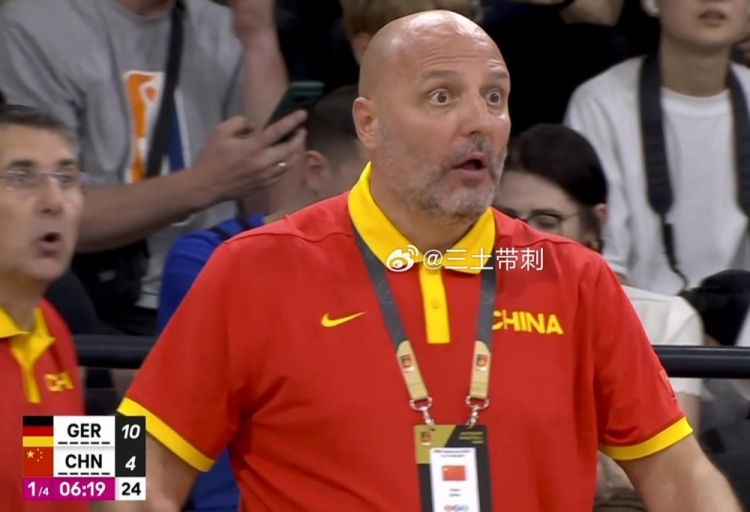 媒体人：乔帅镜头格外多但现在无法解决的问题到世界杯还是一样