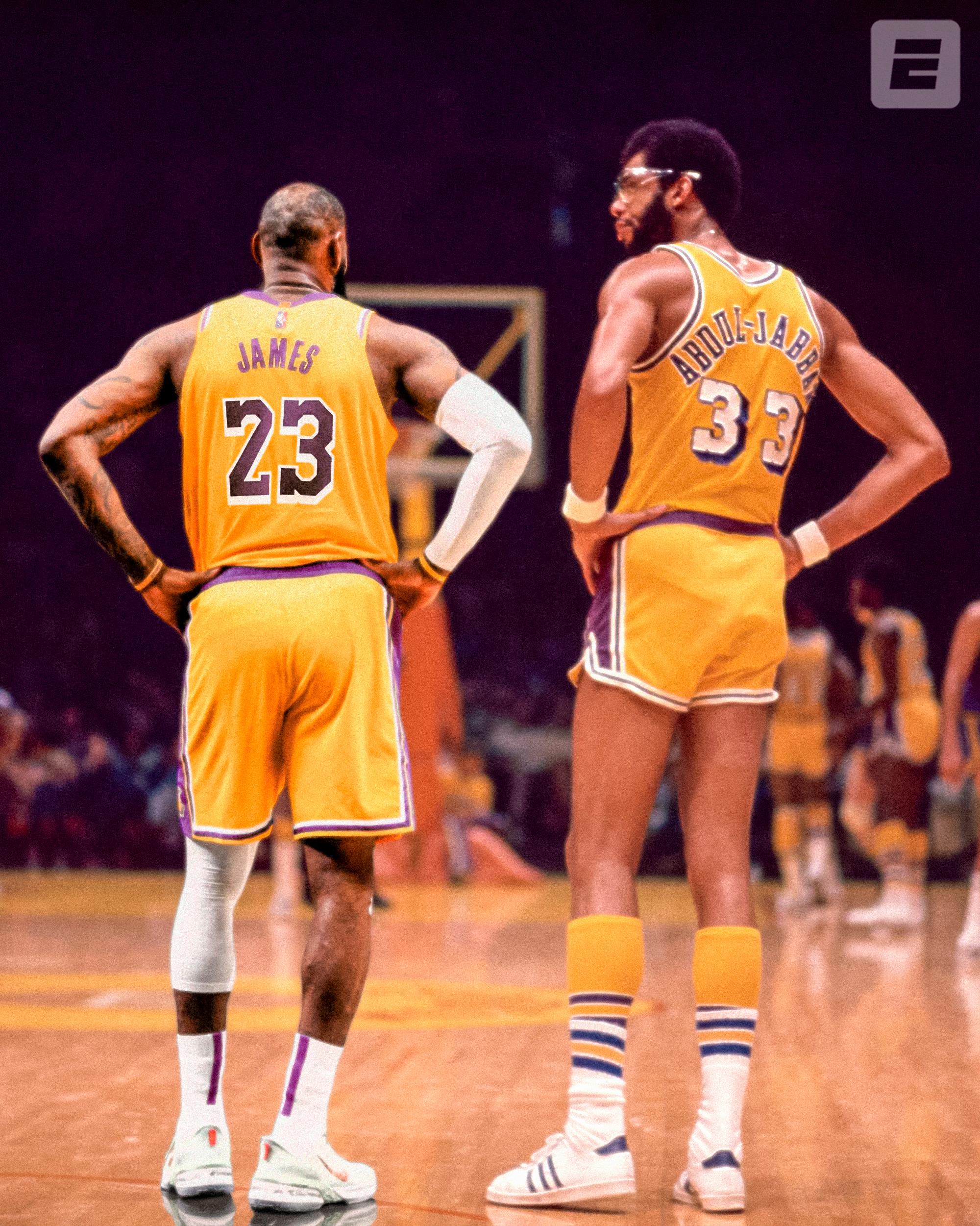 又一个里程碑！詹姆斯生涯总出场时间超越贾巴尔升至NBA历史第一