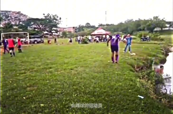 原來踢球也要會游泳才行