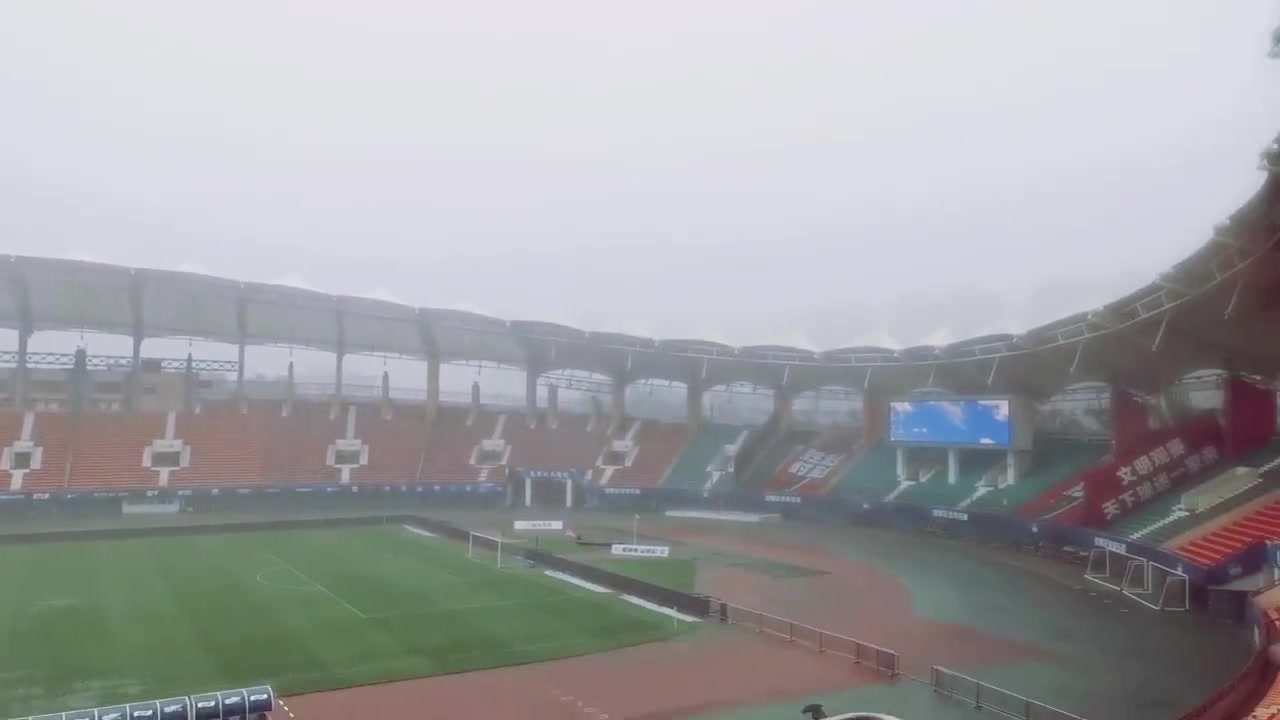郑州天降暴雨，河南队将雨战上海海港了吗！