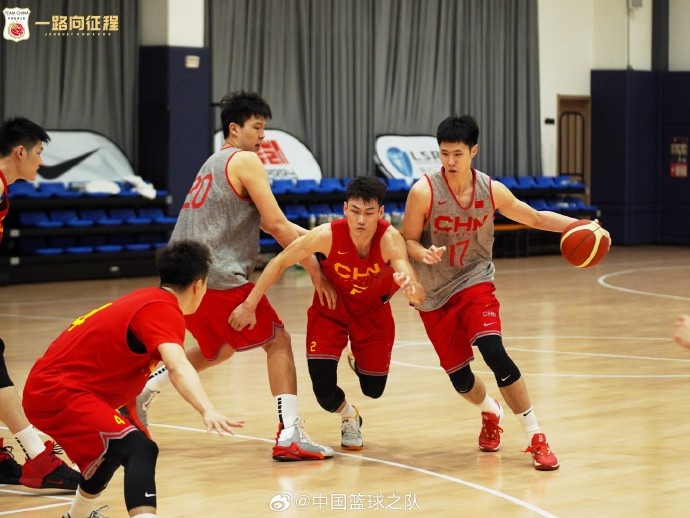中国男篮明日预计带14人启程前往西安22日迎战首个对手蒙古队