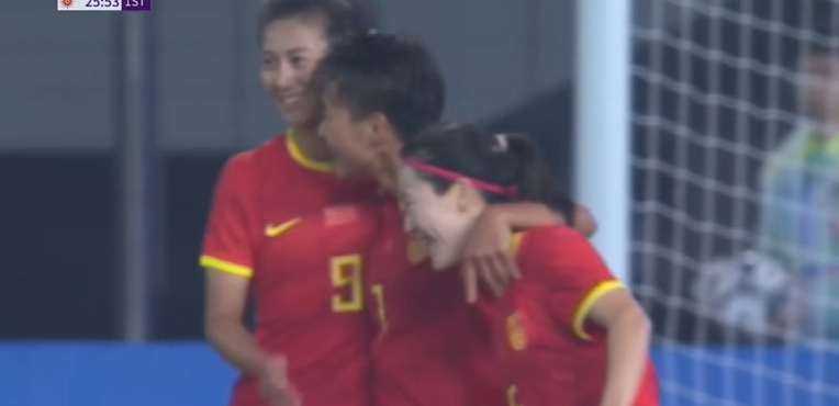 轻轻松松！王霜26分钟上演帽子戏法&精彩一条龙破门