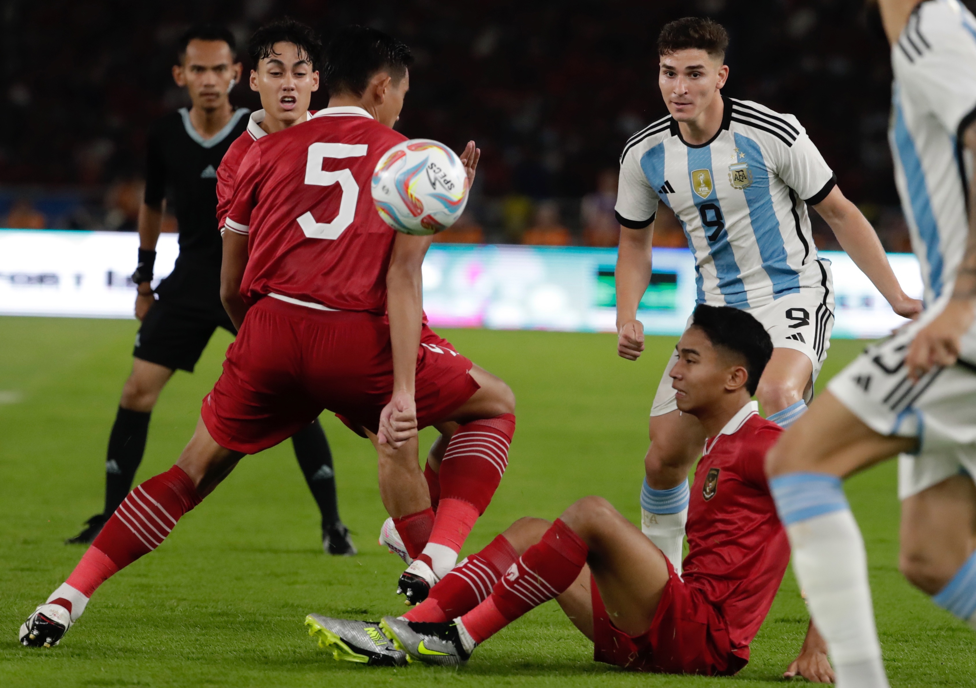 亏了还是赚了印尼本场失利后，FIFA排名下降一位至第150名