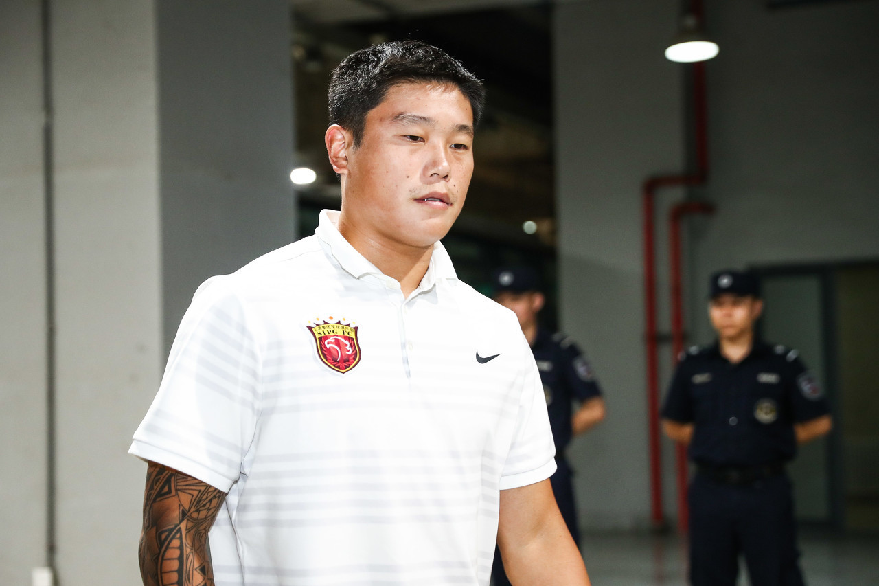 有好戏看了博主：今晚哈维尔将携蔡慧康出席赛前新闻发布会