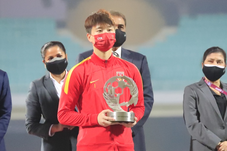朱钰：之前喜欢德赫亚后来喜欢埃德森，打好世界杯不让球迷失望