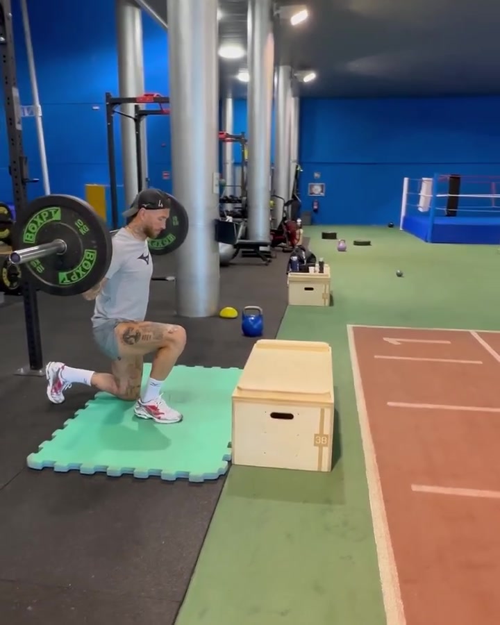 沙特美职联来看看拉莫斯晒出健身训练视频
