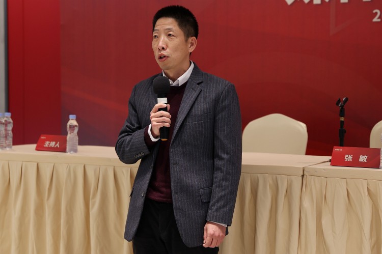 媒体人：海港高层赛前去远征军看台安抚球迷，踢成这样有用吗