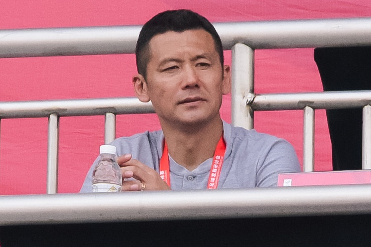 北青：发布会后杨晨未随国少队回酒店，留在场地关注沙特队比赛