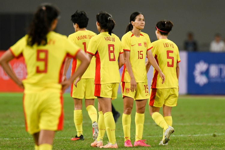 足球报：女足水平不行因本土教练太差日本教练其实是一个好选择