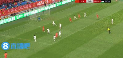 国足队史射手王！国足流畅配合武磊连场破门，30球追平柳海光