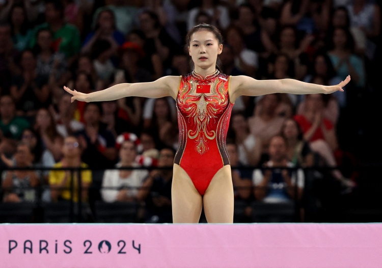 加油女子蹦床：朱雪莹&胡译乘双双晋级决赛