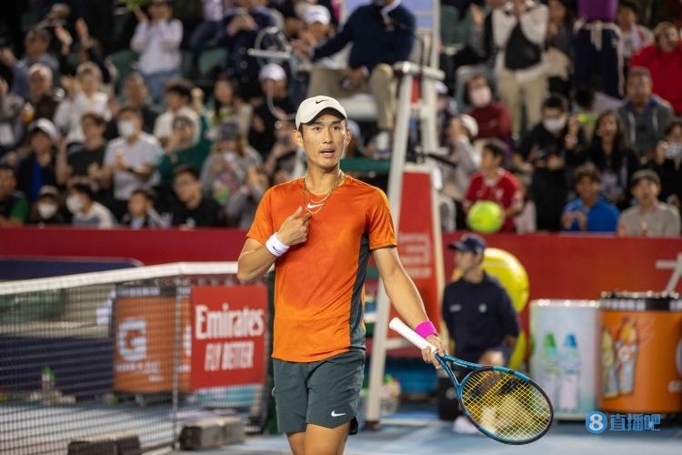 ATP1000迈阿密站：商竣程赢球过关，张之臻遭遇一轮游