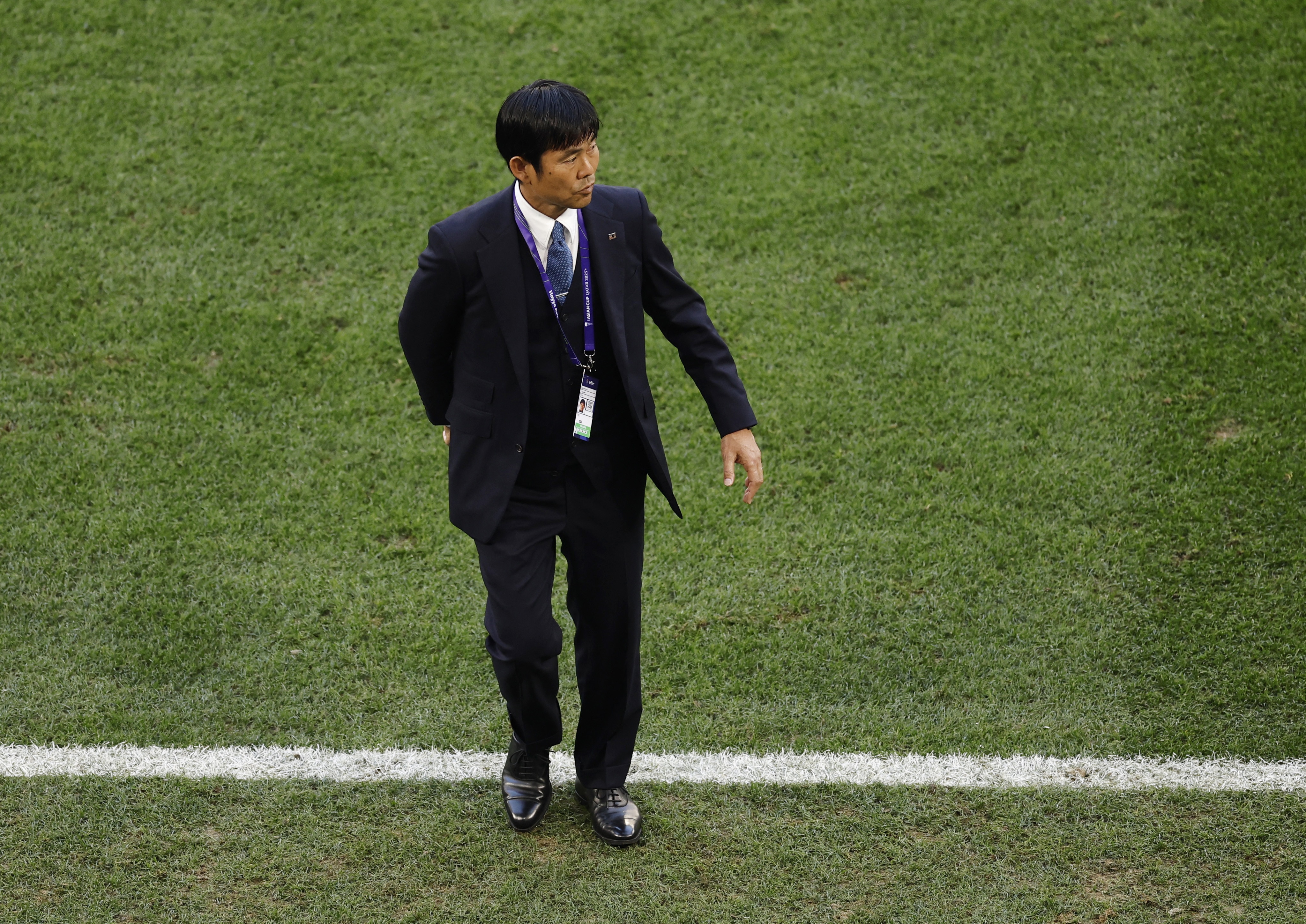 记者：日本队世界杯打防反打香，再回来控球是不是不习惯了
