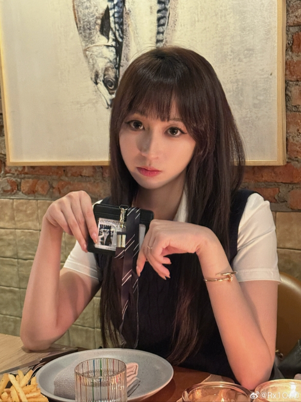 H4cker妻子晒照：OUOUDAYOUOU天