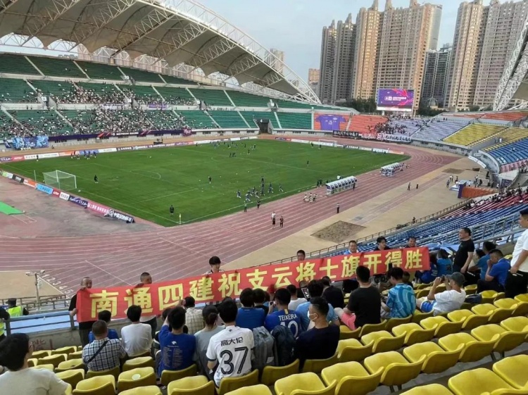 以蓝色图腾指引梦想前行的轨迹，下一轮回归主场继续热血拼搏