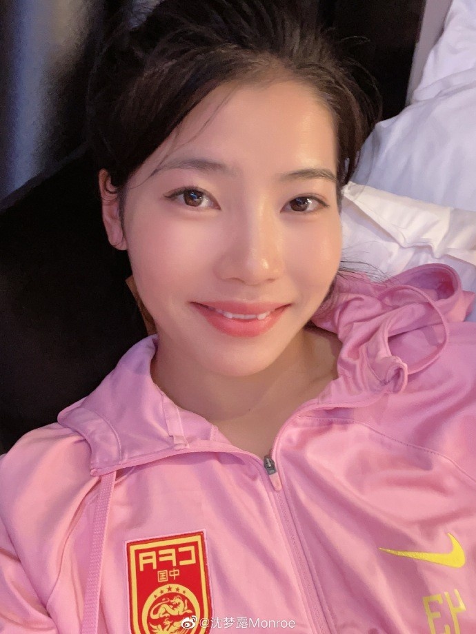 职业球员不易！沈梦露社媒晒照：真的很久没回家了呀