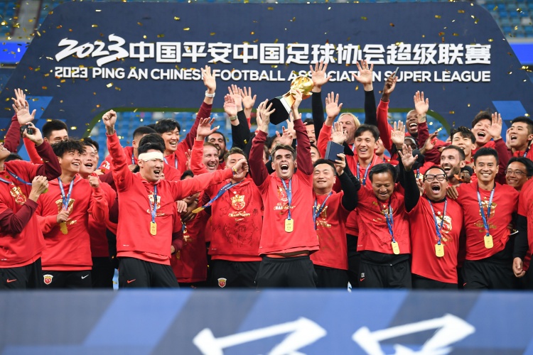 记者：2024超级杯初定2月25日进行，放在上海的可能性几乎没有