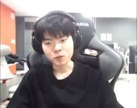 Deft：看来Meiko对LCK不关心啊，转会期Meiko老是被安排去HLE呢