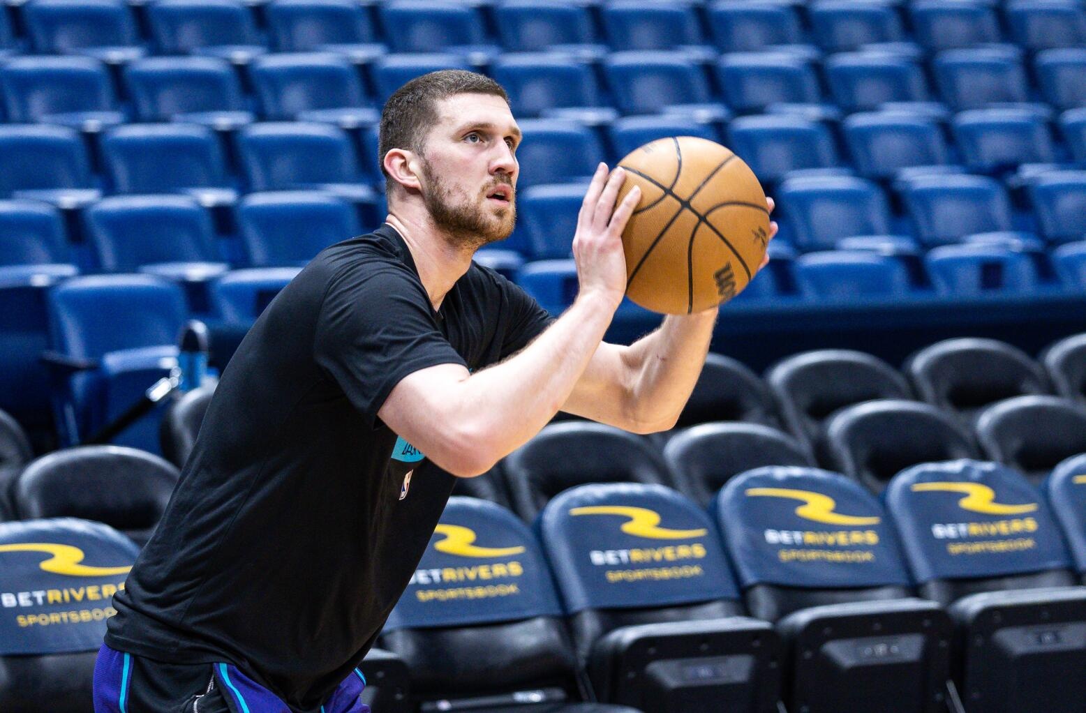 欧媒：希腊豪门帕纳辛奈科斯有意米哈伊柳克 后者未收到NBA合同