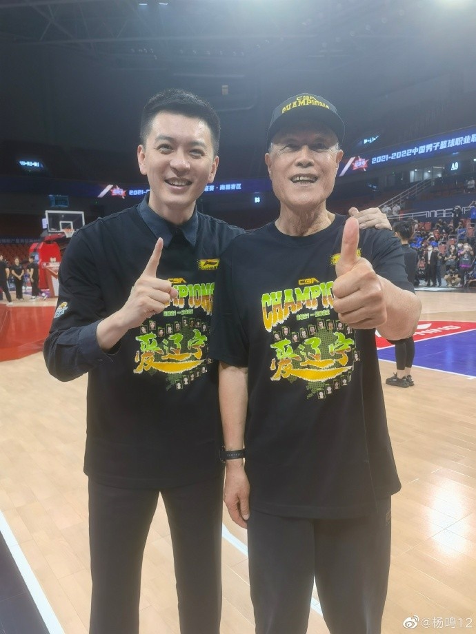 杨鸣：感谢蒋导从球员到教练期间对我的帮助 感激不尽 实至名归