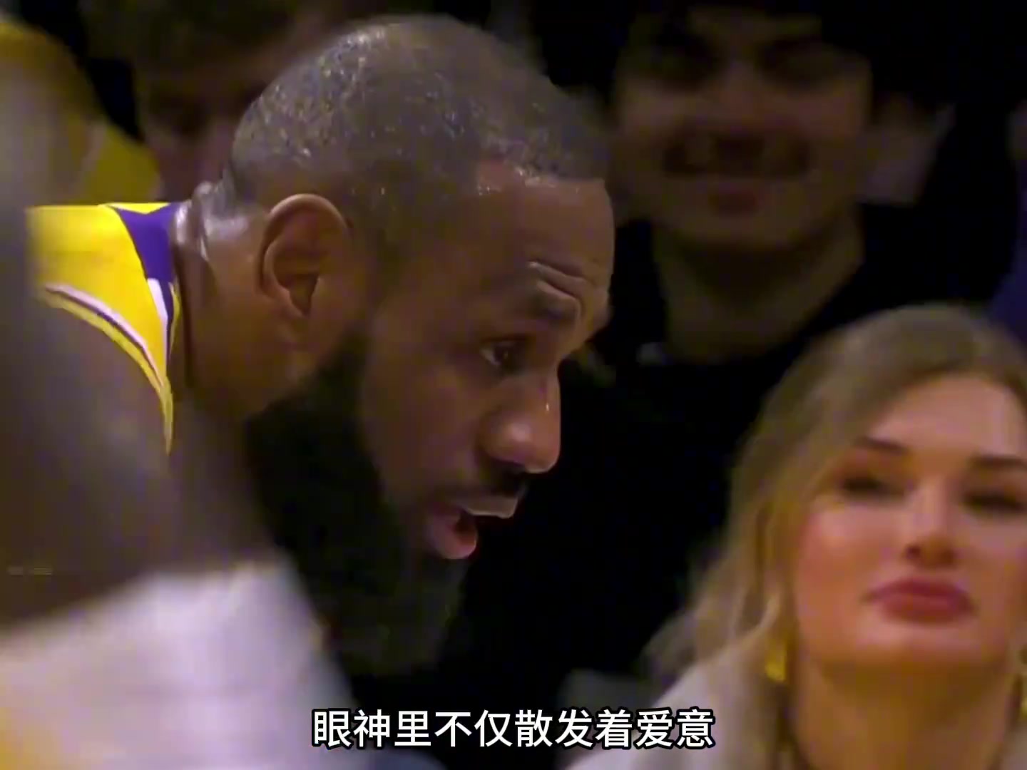 东契奇又帅又会撩啊！NBA球星搞笑瞬间077当面撩女裁判