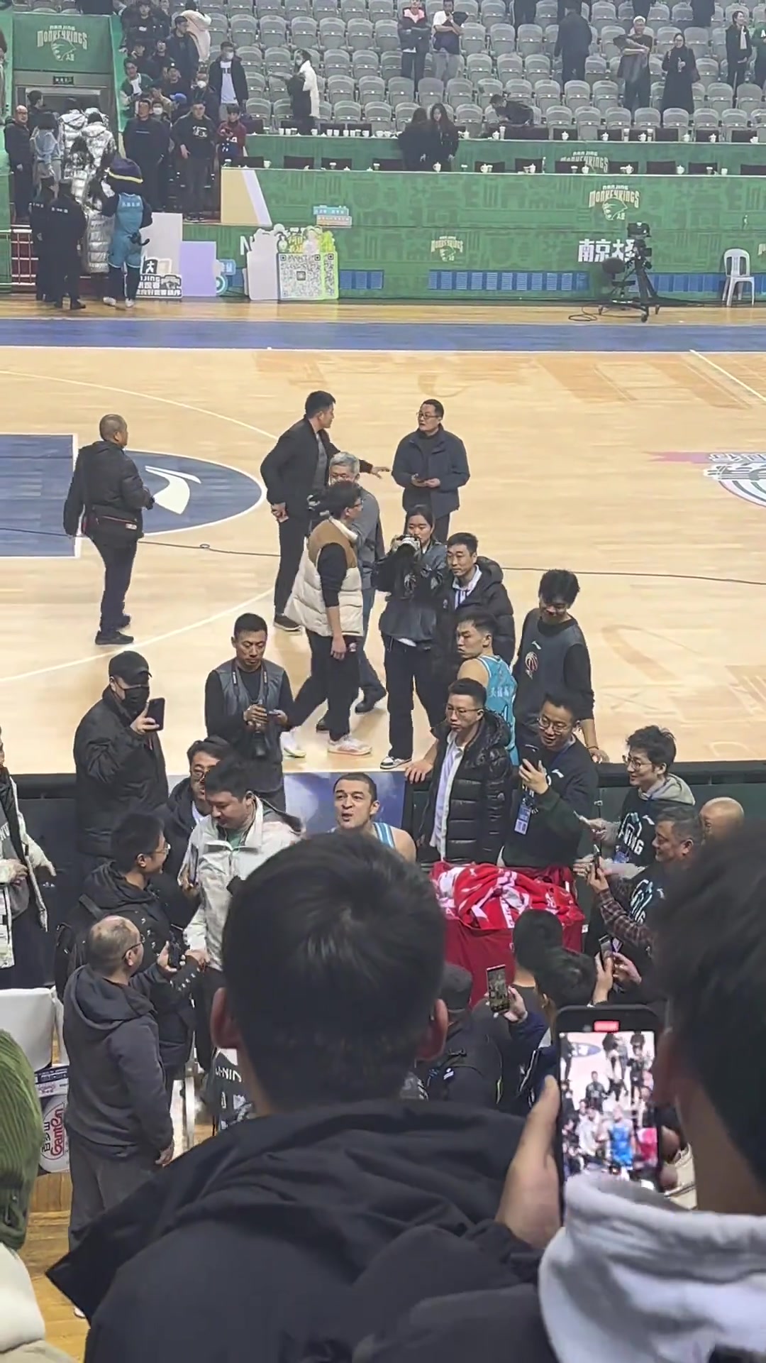 西热三罚不中赛后“甩锅”球迷：下次我罚球你们都安静一点
