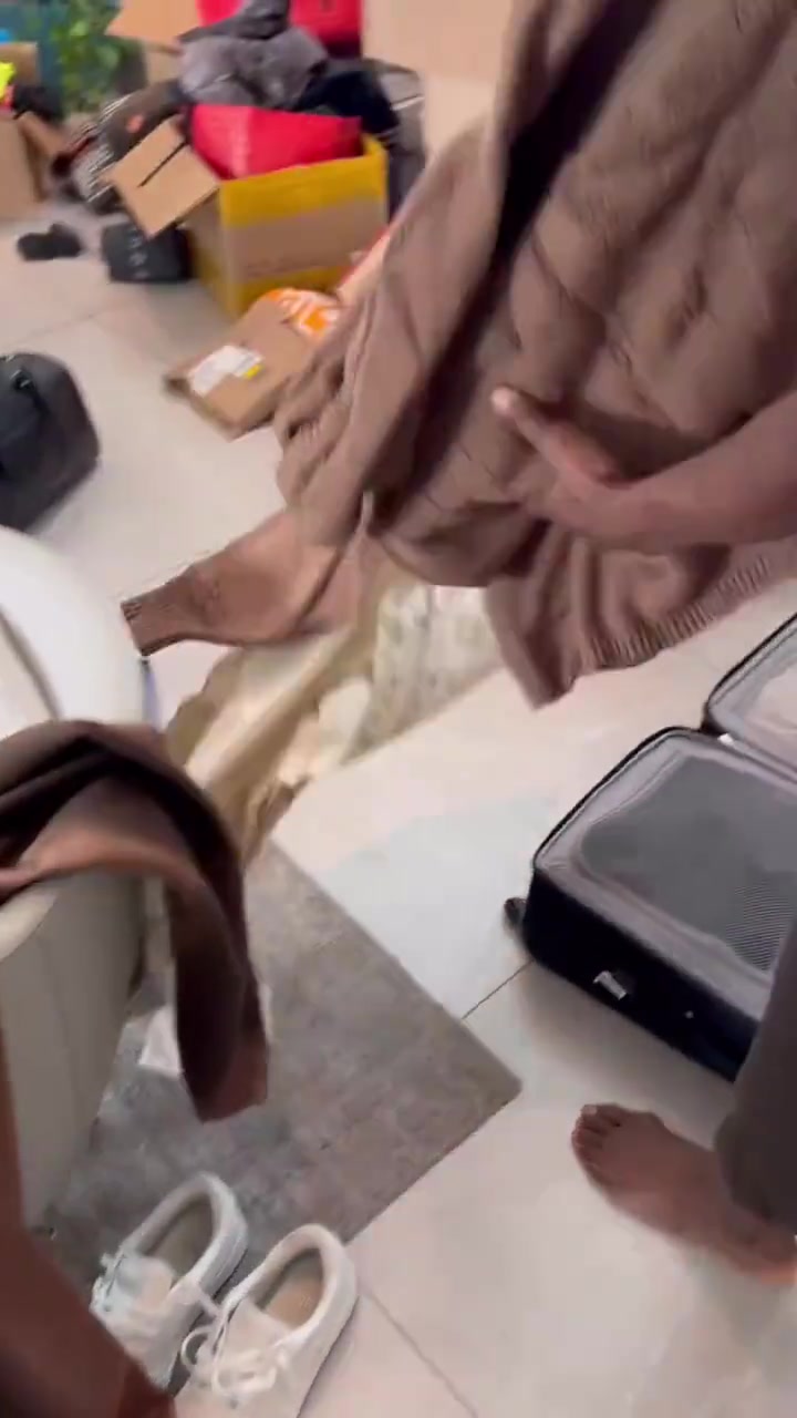 良心代言人！巴特勒收拾行李用的居然还是CBA的行李箱