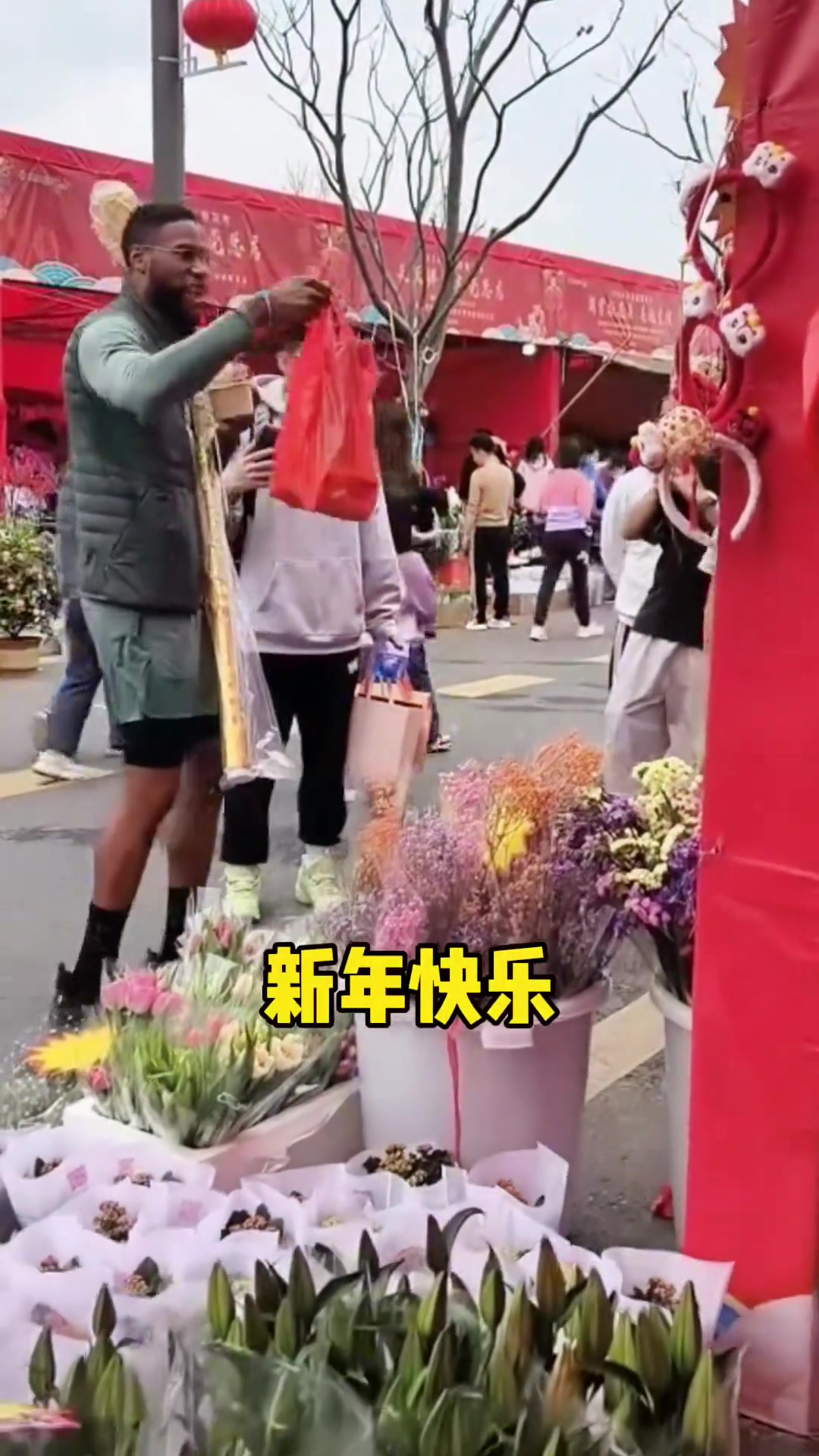 威姆斯逛花市品尝美食体验活动完全融入广东习俗