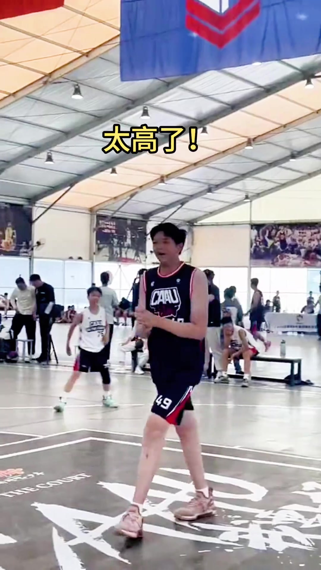 12岁就达到2米02这个小伙子能练出来吗