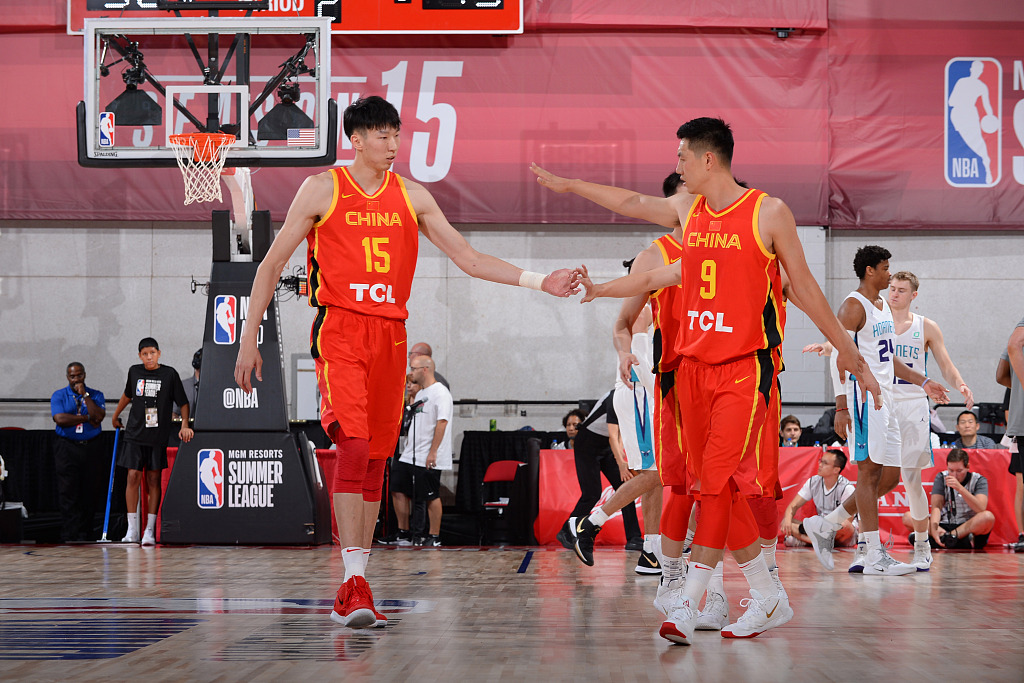 上次中国男篮参加NBA夏联还是19年战绩1胜4负&场均输20.2分