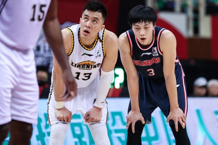 季孟年：昨晚比赛之后对辽粤球迷这几年掐架释然 毕竟两边真想赢