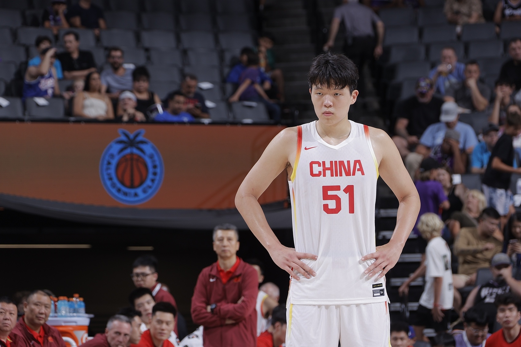 烤肉姐：有两个NBA球员赛后给我发短信问为什么杨瀚森不来NBA