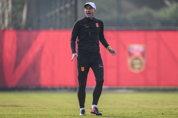亚运队完败U23，下午国足对阵新西兰结果会怎样？