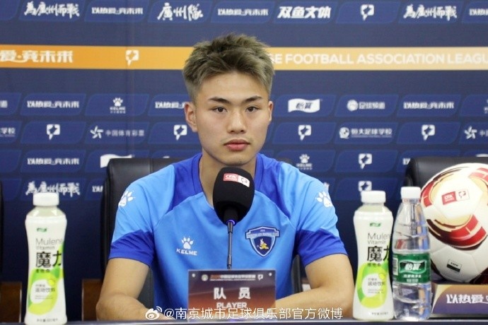 法比奥：广州的球员很年轻对观众来讲