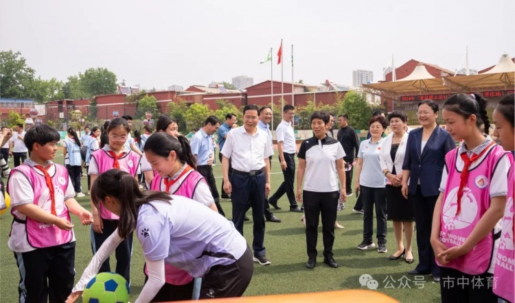 “亚足联女足日”女孩足球节枣庄站启动仪式于5月19日举行