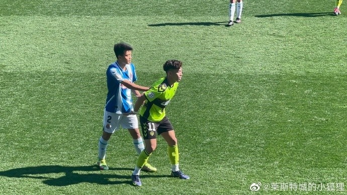 西班牙U19联赛中国德比西班牙人2-1萨瓦德尔，杨希&何小珂均首发